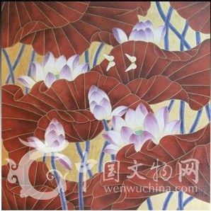 作品名稱(chēng):荷風(fēng)送香 現(xiàn)收藏于藏樂(lè)閣當(dāng)代名家陶瓷藝術(shù)館